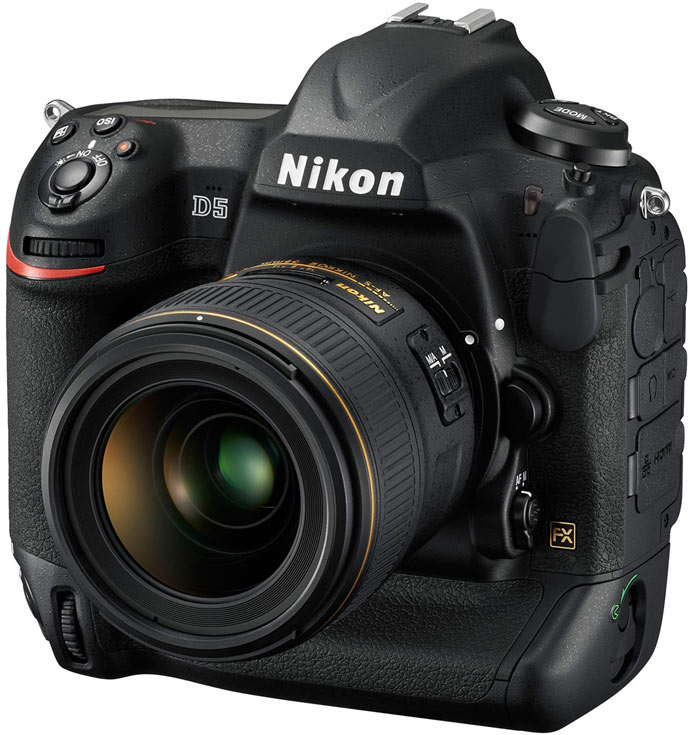 Камера Nikon D5